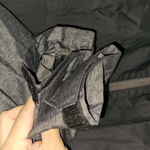 The north face windbreaker jacket - Picture 4 of 5